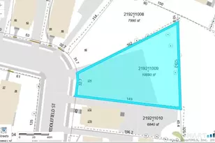 174 Middlefield St, Hartford, CT 06112 - Photo 1