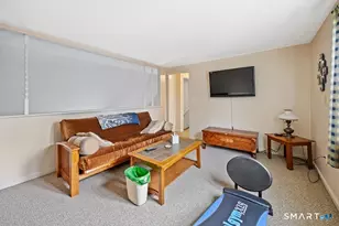 24 Granada Rd, Waterbury, CT 06704 - Photo 19