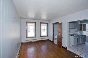 54 Hartford Ave, Enfield, CT 06082 - Photo 5