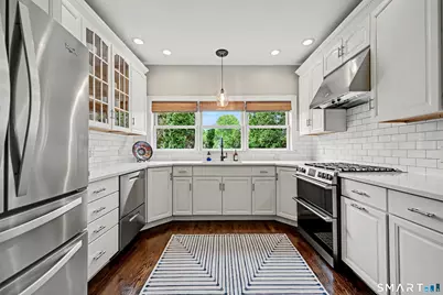 518 Hoyt Street, Darien, CT 06820 - Photo 5