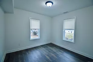 21 Nichols St, Ansonia, CT 06401 - Photo 7