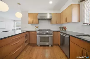 1719 Asylum Ave, West Hartford, CT 06117 - Photo 3