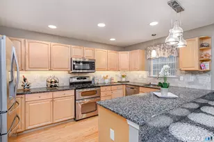 1705 Eaton Ct, Danbury, CT 06811 - Photo 9