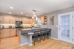 1705 Eaton Ct, Danbury, CT 06811 - Photo 13