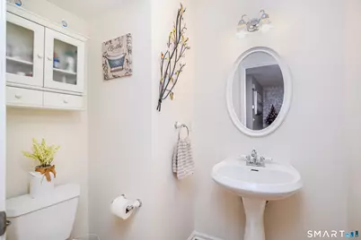 1705 Eaton Court #1705, Danbury, CT 06811 - Photo 15