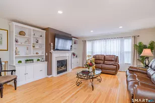 1705 Eaton Ct, Danbury, CT 06811 - Photo 5