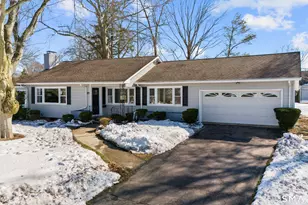 85 Bittersweet Ln, Stratford, CT 06614 - Photo 5