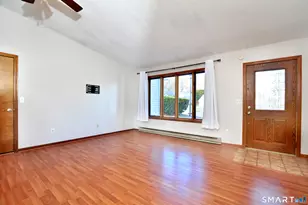 16 Tuscarora Pl, Bristol, CT 06010 - Photo 5