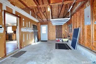 16 Tuscarora Pl, Bristol, CT 06010 - Photo 33