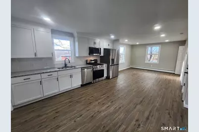 7 Walnut Street #1, Middletown, CT 06457 - Photo 5