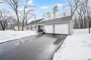 38 Vernon Rd, Enfield, CT 06082 - Photo 5