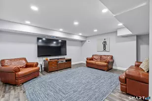 102 Hunter Dr, West Hartford, CT 06107 - Photo 19