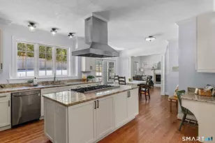 102 Hunter Dr, West Hartford, CT 06107 - Photo 9