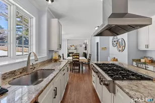 102 Hunter Dr, West Hartford, CT 06107 - Photo 13