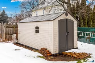 41 Walnut St, Enfield, CT 06082 - Photo 3