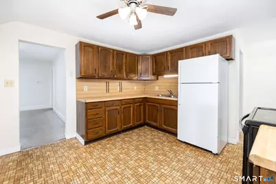 41 Walnut Street, Enfield, CT 06082 - Photo 7