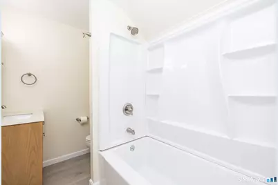 41 Walnut Street, Enfield, CT 06082 - Photo 13