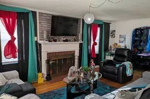 739 Center St, Manchester, CT 06040 - Photo 3