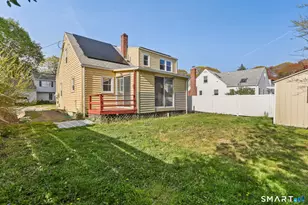 3 E Wood St, Waterford, CT 06385 - Photo 5