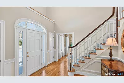 7 School House Lane, Simsbury, CT 06070 - Photo 5