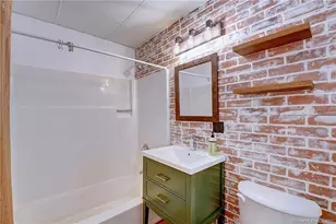 222 Williams St E, Glastonbury, CT 06033 - Photo 17