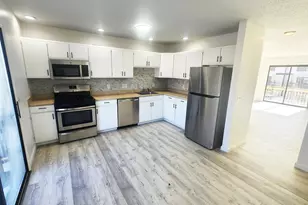 15 Crest St, West Haven, CT 06516 - Photo 5