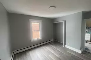 22 Wilcox St, New Britain, CT 06051 - Photo 3