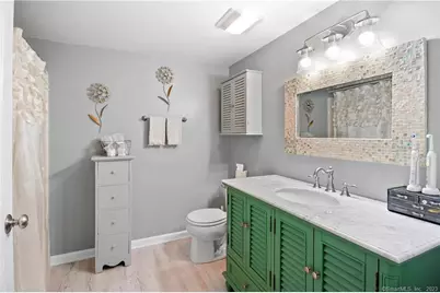 3250 Fairfield Avenue #APT 211, Bridgeport, CT 06605 - Photo 9