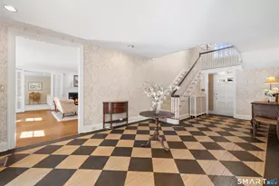 75 Bloomfield Ave, West Hartford, CT 06105 - Photo 3