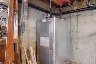 20 Laura Dr, Danbury, CT 06811 - Photo 35