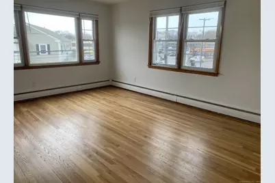 640 Beechmont Avenue, Bridgeport, CT 06606 - Photo 7