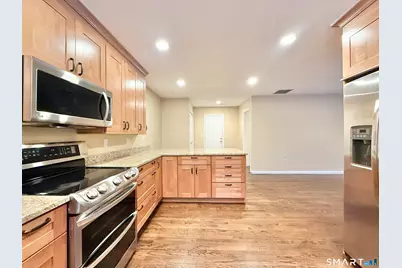 73 Bank Street, New Canaan, CT 06840 - Photo 5