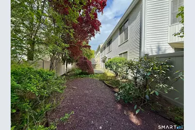 73 Bank Street, New Canaan, CT 06840 - Photo 31