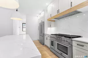 35 Oronoque Hills Rd, Stratford, CT 06614 - Photo 13