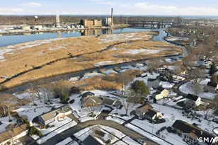 66 Bridgeview Pl, Stratford, CT 06614 - Photo 7