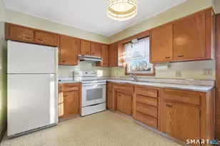 66 Bridgeview Pl, Stratford, CT 06614 - Photo 19