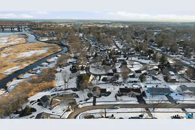 66 Bridgeview Place, Stratford, CT 06614 - Photo 5