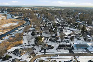 66 Bridgeview Pl, Stratford, CT 06614 - Photo 5