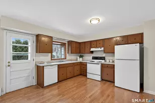 213 Seaside Ave, Milford, CT 06460 - Photo 7