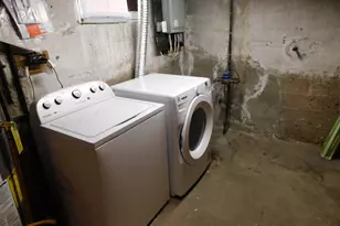 83 Forest St, East Hartford, CT 06118 - Photo 13