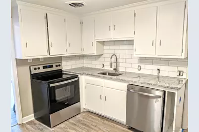 101 Haynes Road, West Hartford, CT 06117 - Photo 3