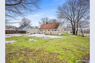 69 Seaver Circle, Bridgeport, CT 06606 - Photo 5