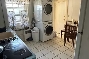 10 Ordnance Ct, Bridgeport, CT 06607 - Photo 5