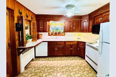 253 Kneeland Road, New Haven, CT 06512 - Photo 9