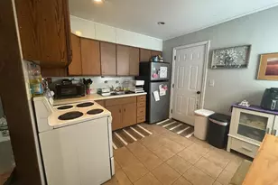 53 Lynwood Dr, Windham, CT 06226 - Photo 3