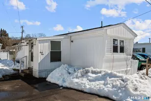 44 Linden Ave N, Westbrook, CT 06498 - Photo 1