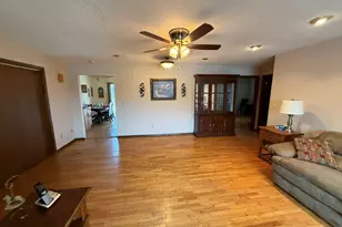 54 Peck St, Stratford, CT 06614 - Photo 3