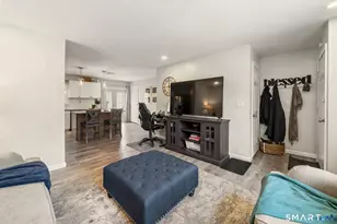 185 Bluebird Dr, Naugatuck, CT 06770 - Photo 3