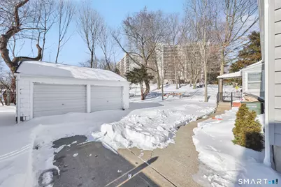 11 Stratfield Place, Bridgeport, CT 06606 - Photo 5