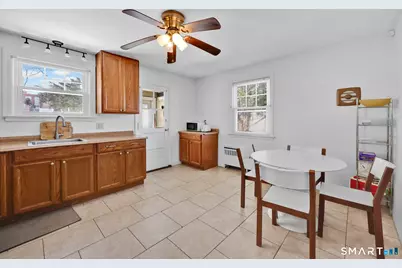 11 Stratfield Place, Bridgeport, CT 06606 - Photo 13